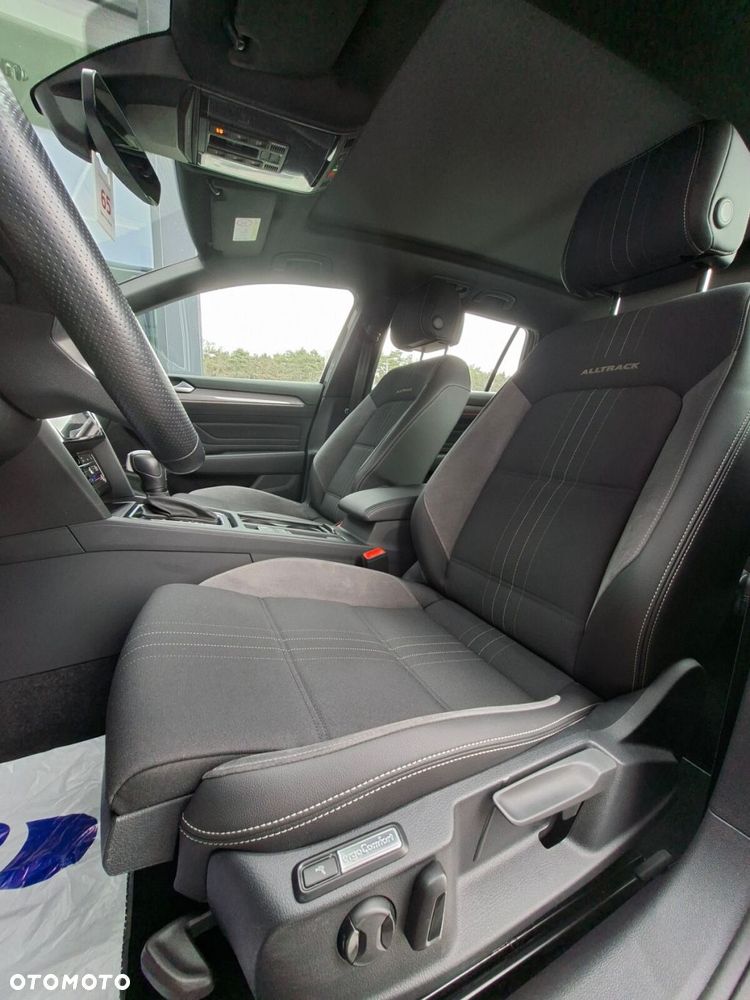 Volkswagen Passat - 11