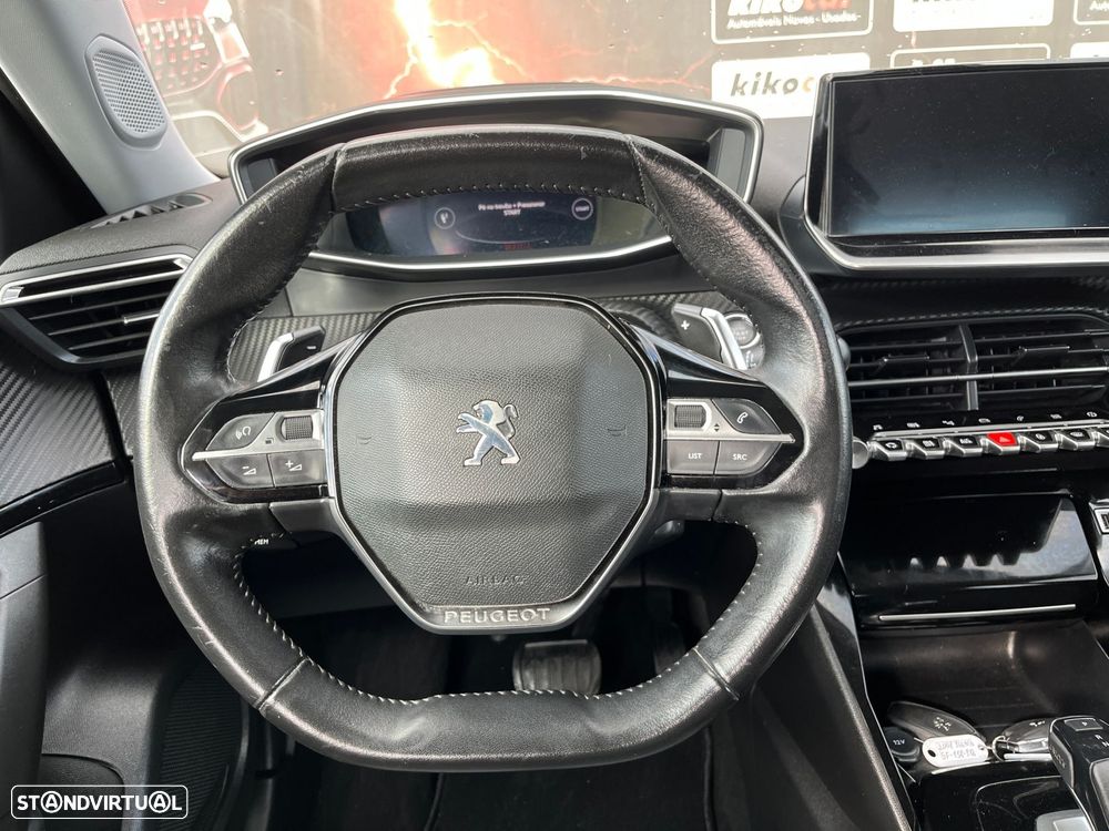 Peugeot 2008 BlueHDi 130 EAT8 Allure Pack - 17