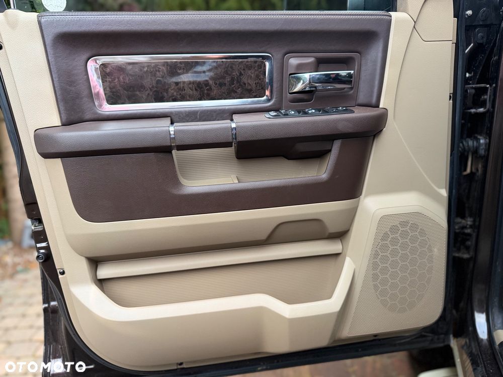 Dodge RAM 5.7 4x4 - 19