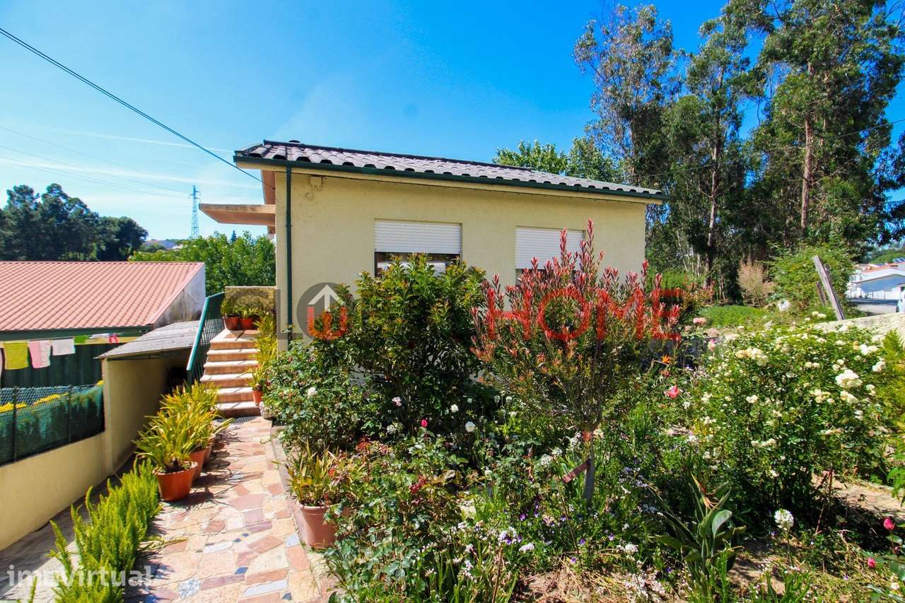 Moradia T2 com Potencial para Duas Habitações na Maia - Grande imagem: 2/39
