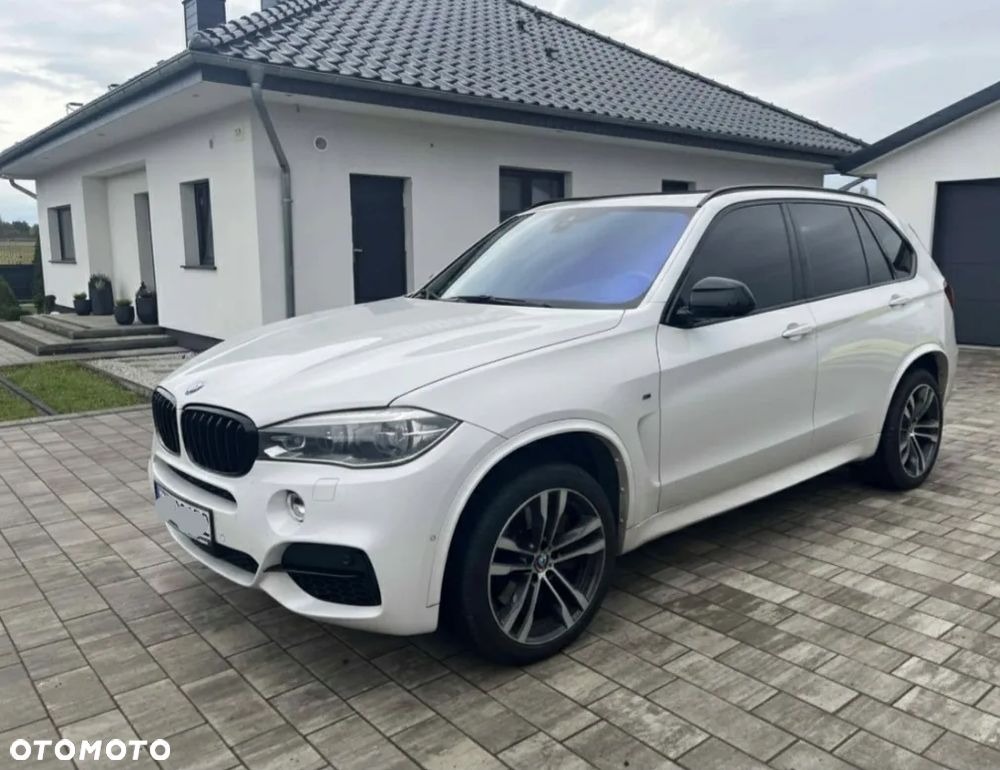 BMW X5 M M50d - 25