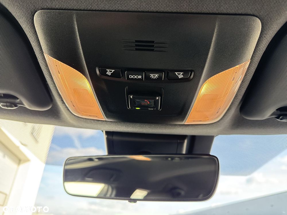 Toyota Corolla 2.0 Hybrid GR Sport - 25