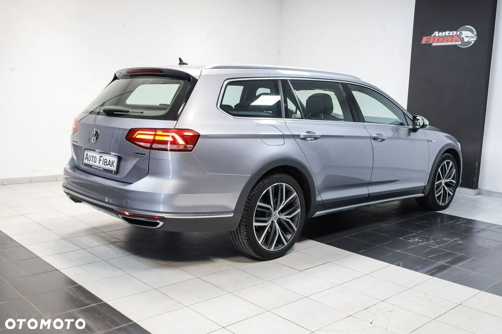 Volkswagen Passat - 8