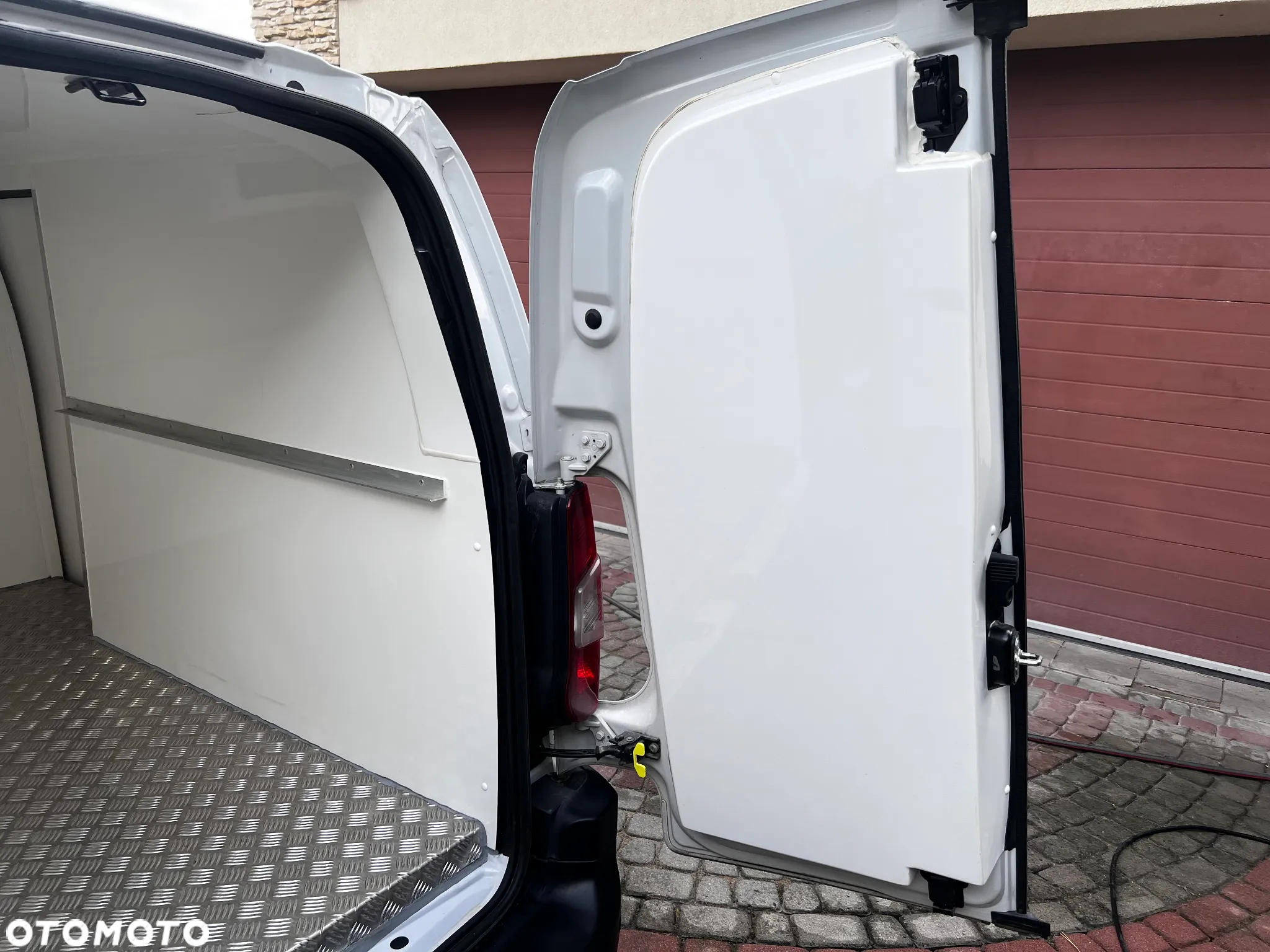 Toyota PROACE CITY LONG - 12
