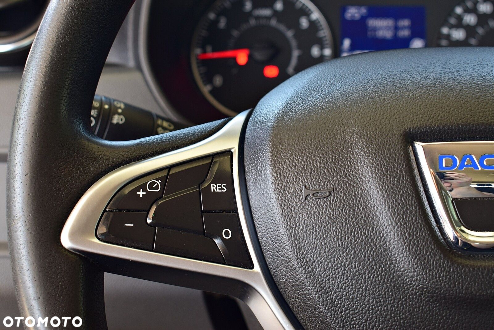 Dacia Duster 1.3 TCe FAP Essential - 23