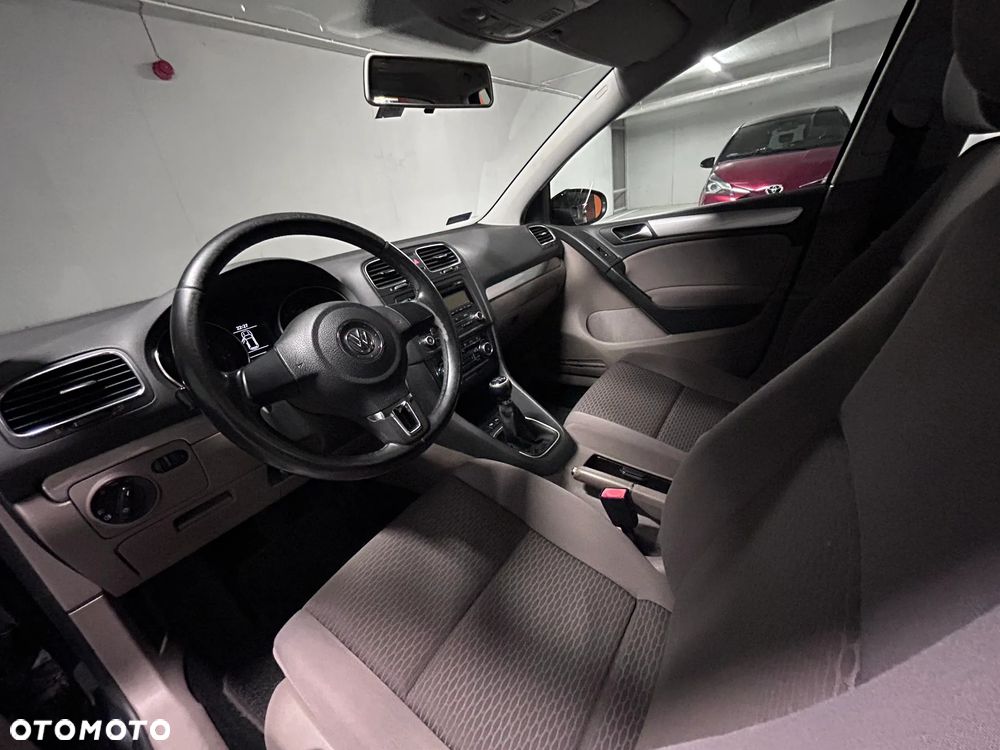 Volkswagen Golf 2.0 TDI Comfortline - 11