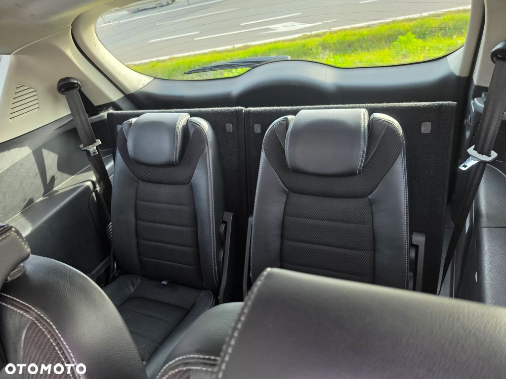 Ford S-Max 2012 photo 3
