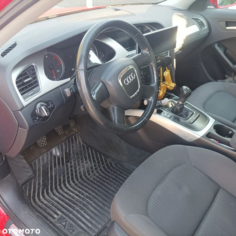 Audi A4 Avant - 9