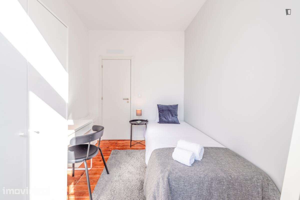 Quarto - localizado em Mouraria Lisbon - Grande imagem: 3/12