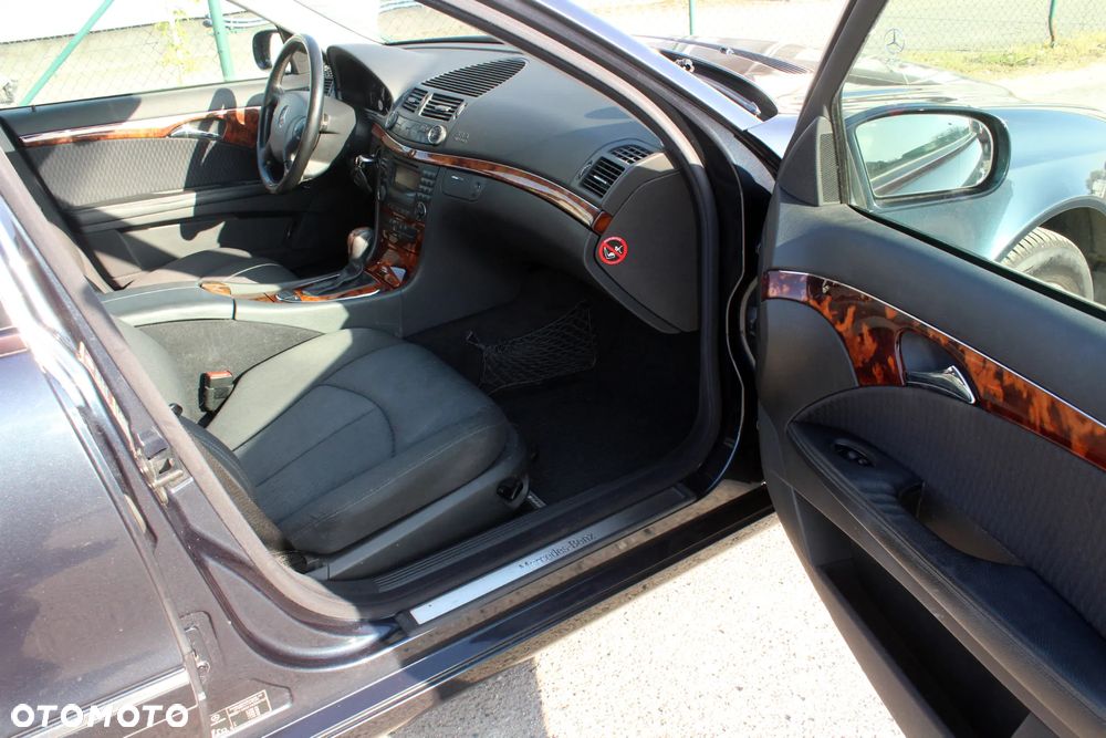 Mercedes-Benz Klasa E 200 Kompressor Automatik Elegance Sport Edition - 6