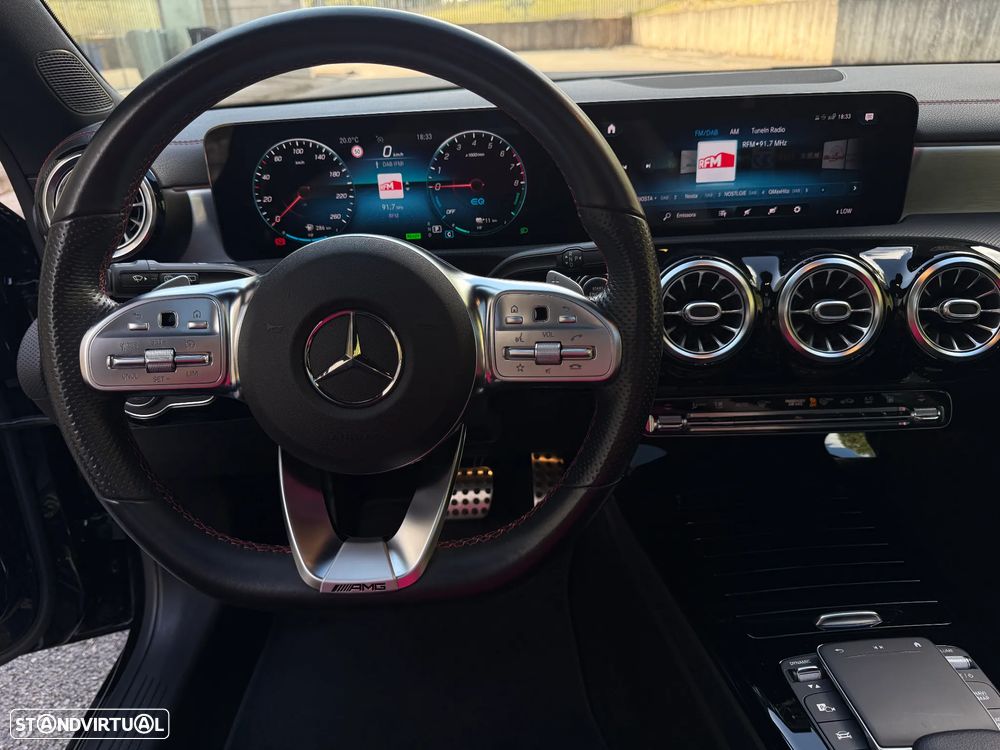 Mercedes-Benz CLA 250 e Shooting Brake AMG Line - 21