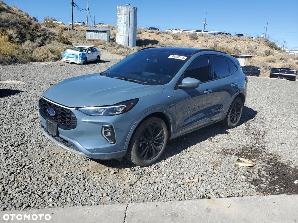 Ford Escape 2.0 EcoBoost AWD Titanium - 2