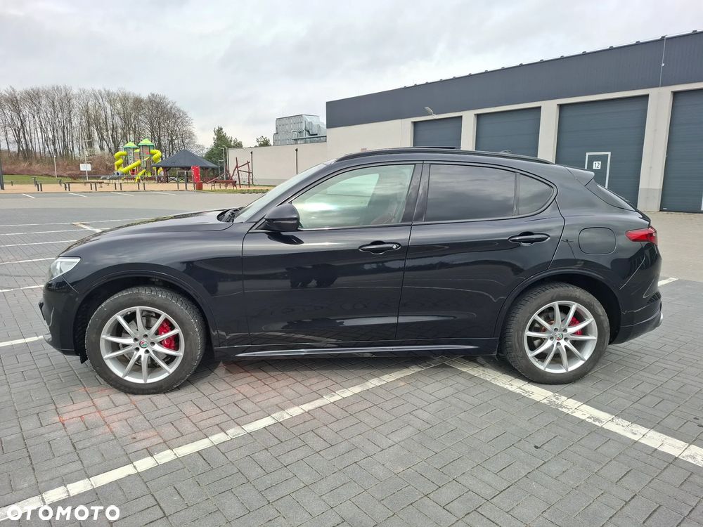 Alfa Romeo Stelvio - 3