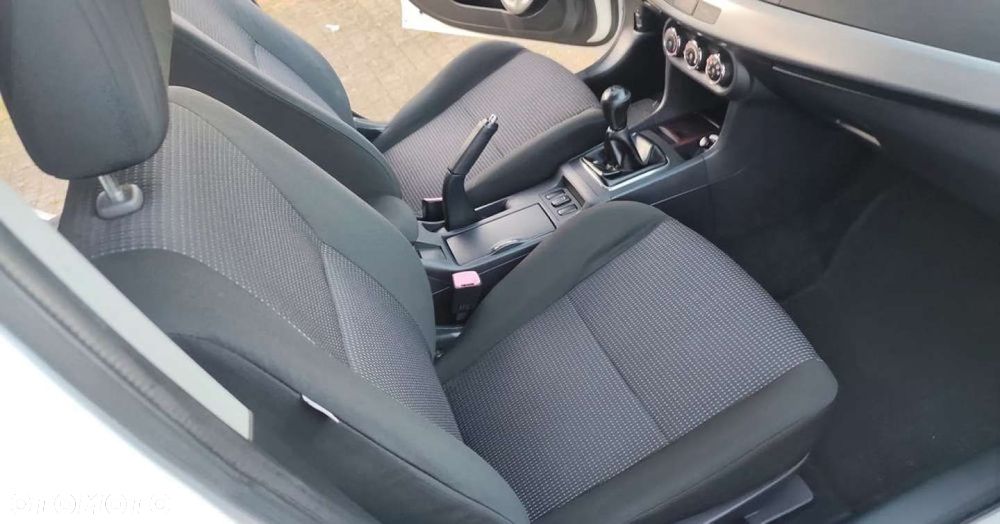 Mitsubishi Lancer - 30