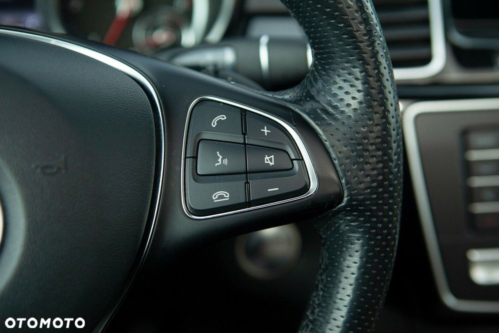 Mercedes-Benz GLE 350 d 4-Matic - 22