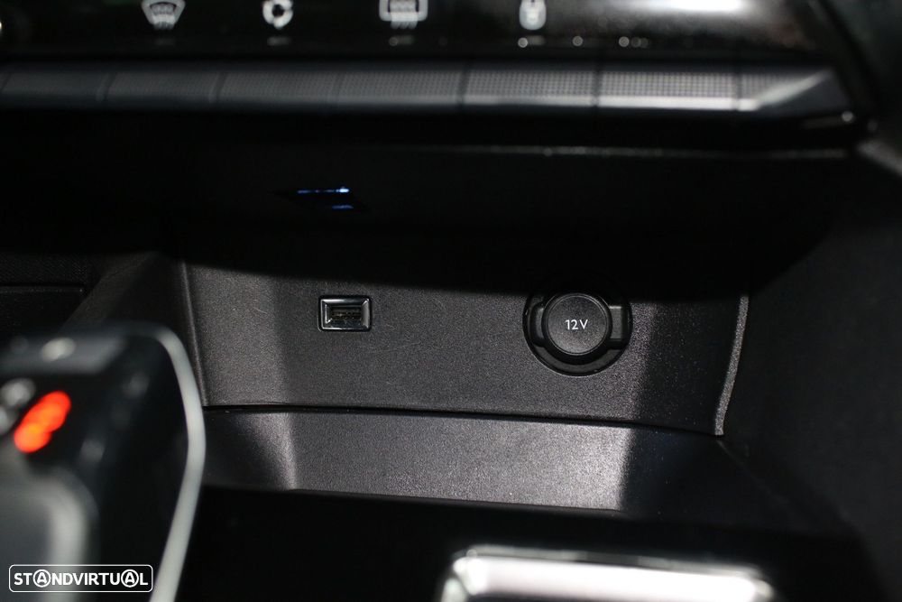 Peugeot 3008 1.2 PureTech Allure Pack EAT8 - 19