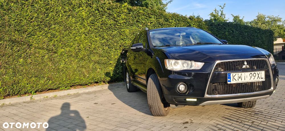 Mitsubishi Outlander 2.0 DID Intense + - 10