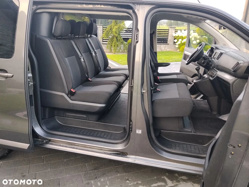 Opel Vivaro - 10