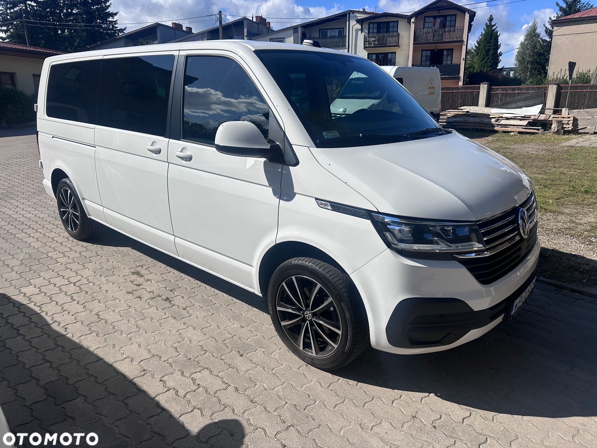 Volkswagen Caravelle 6.1 2.0 TDI L2 Highline DSG - 1