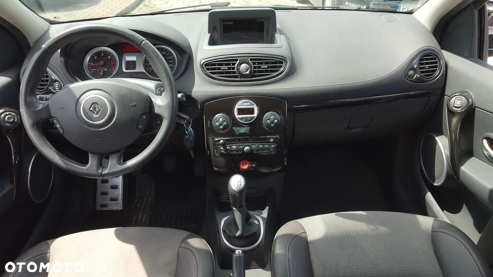 Renault Clio 1.5 dCi 90 FAP Luxe - 8