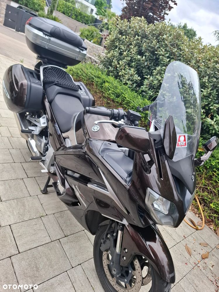 Yamaha FJR - 8