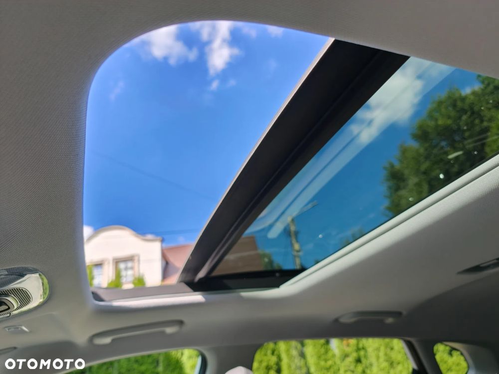 Hyundai Kona 1.6 GDI Hybrid Platinum DCT - 16