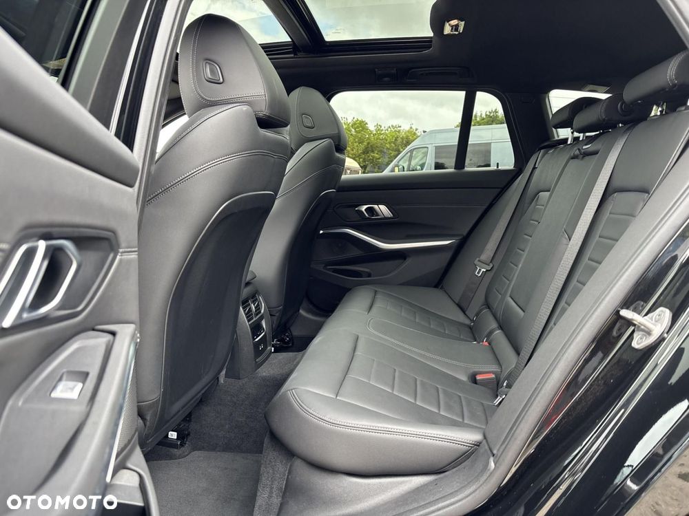 BMW Seria 3 - 10