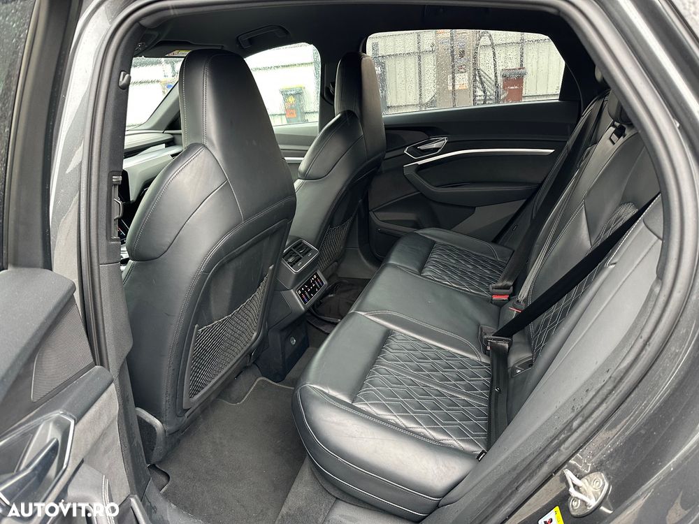 Audi e-tron Sportback S quattro - 12