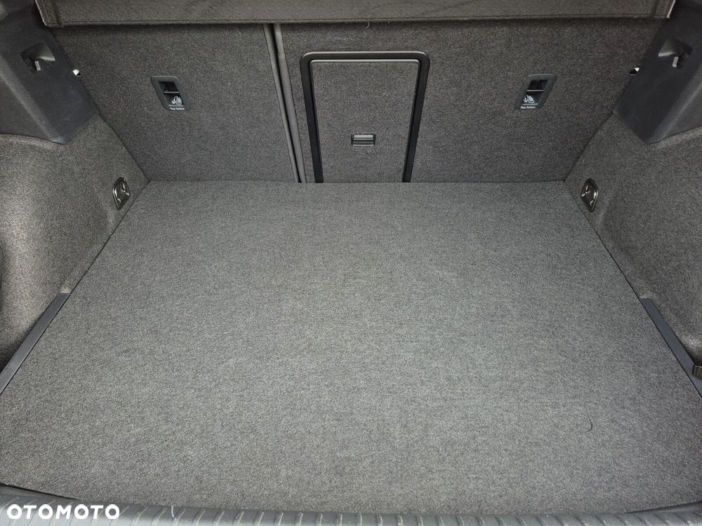 Cupra Formentor 1.4 e-Hybrid DSG - 32