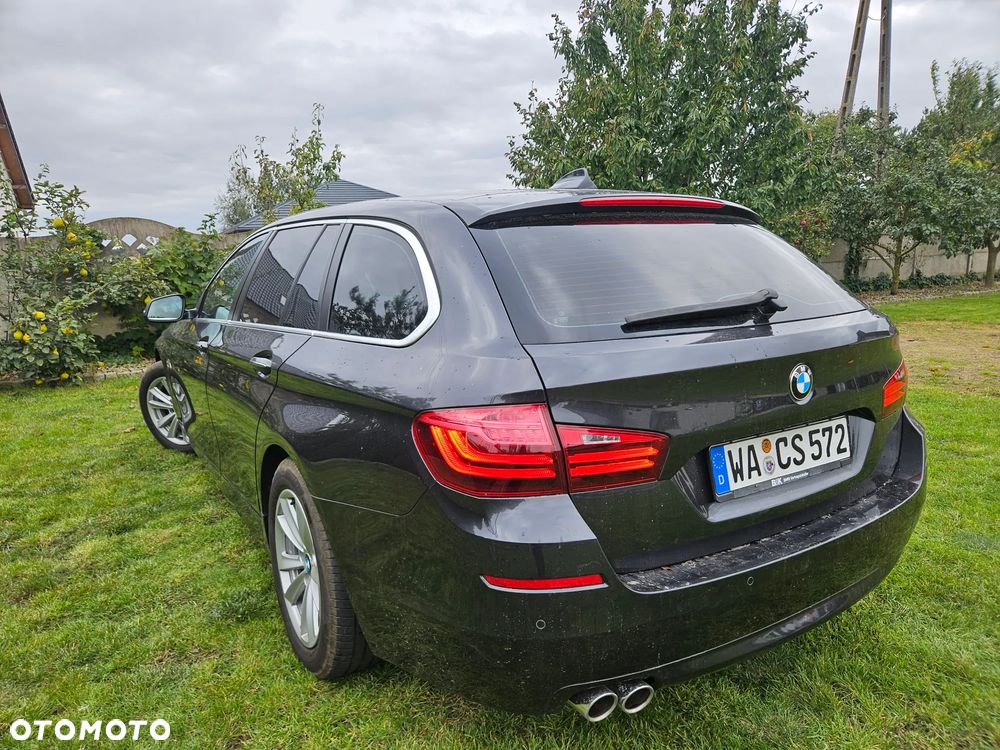 BMW Seria 5 520d xDrive Touring - 13