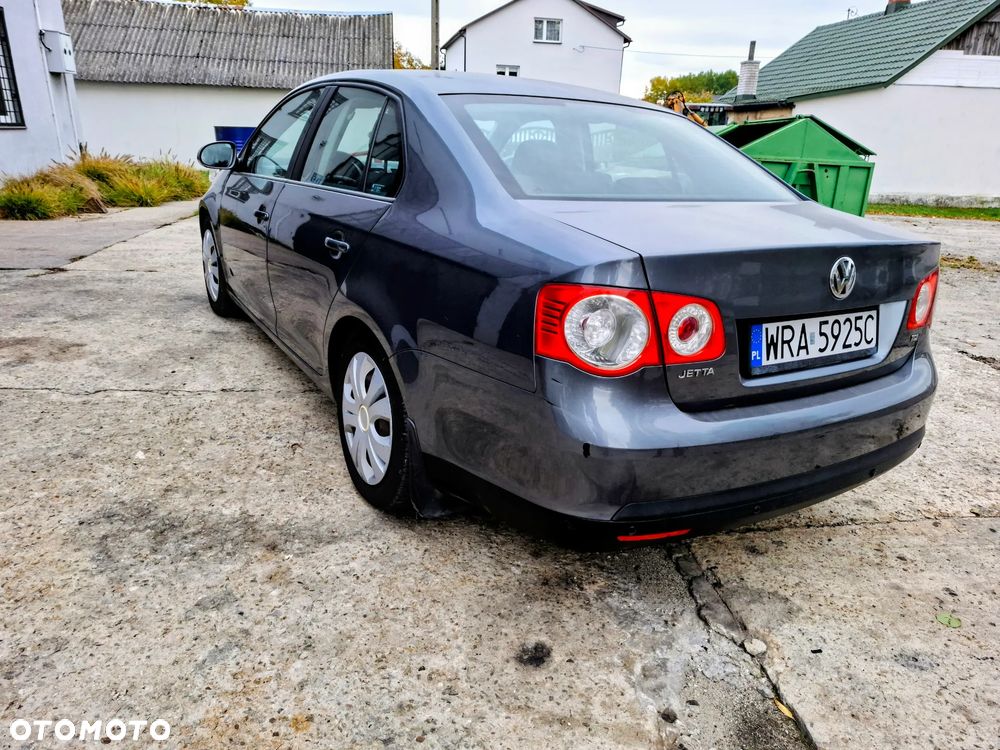 Volkswagen Jetta - 9