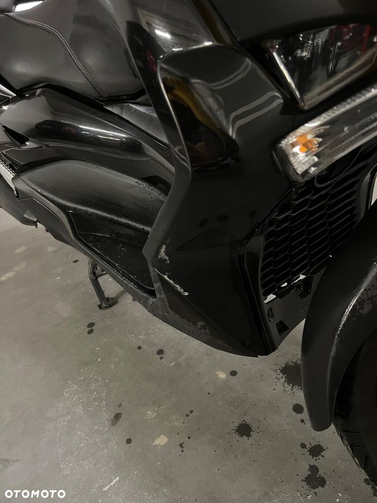 Yamaha X-max - 8