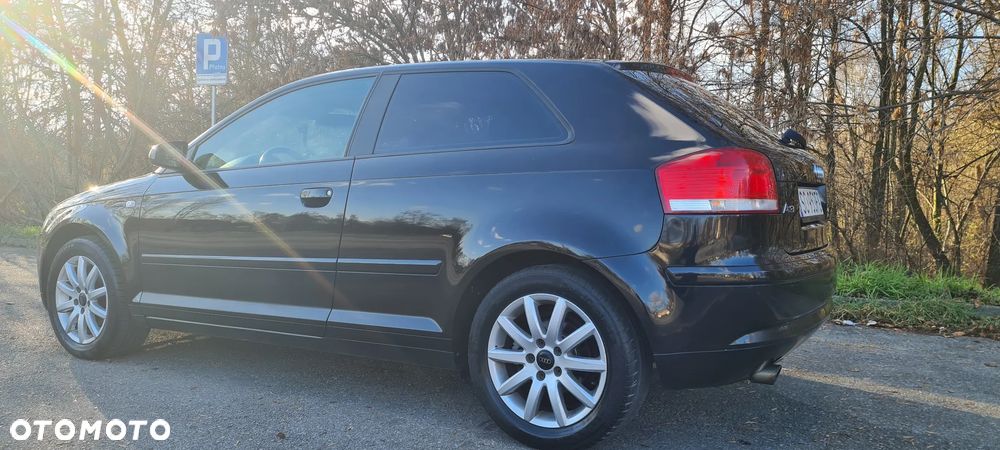 Audi A3 3-drzwiowe 1.6 Ambition - 14