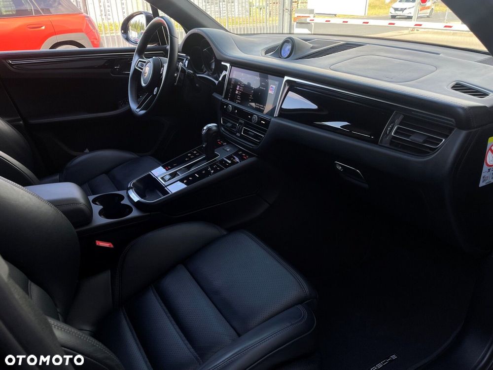 Porsche Macan - 18