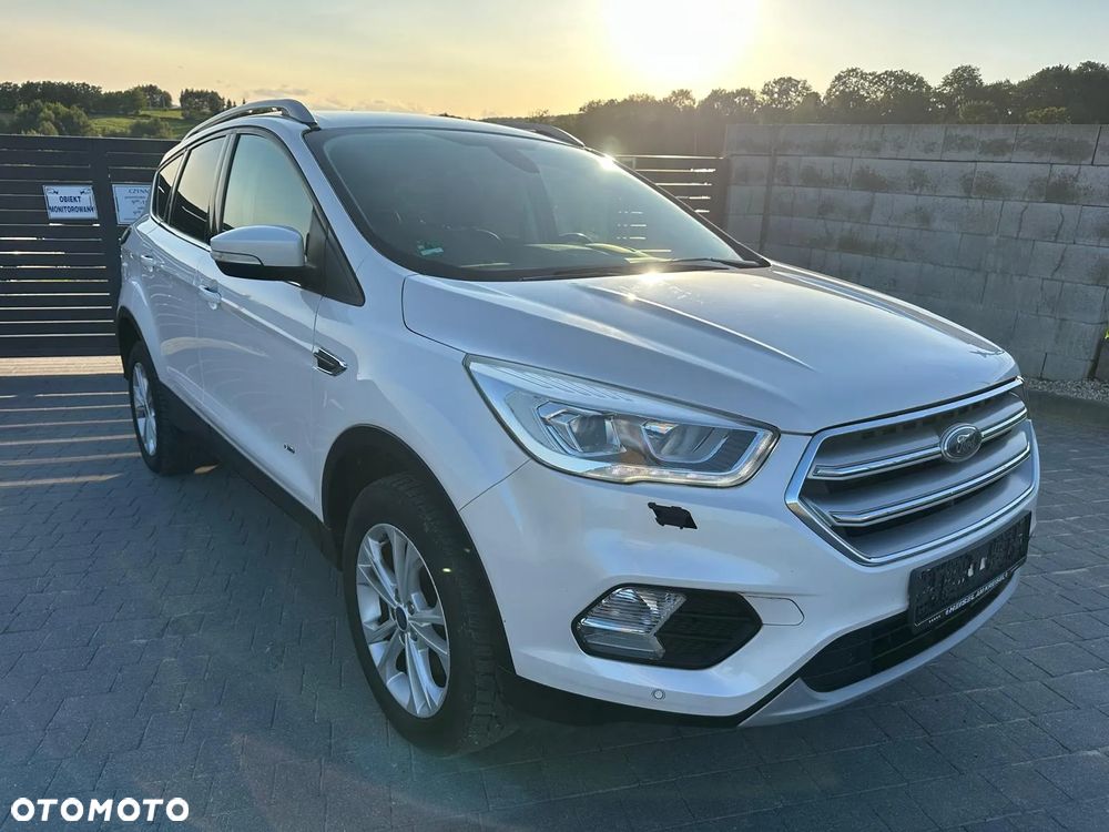 Ford Kuga 1.5 EcoBoost 4x4 Titanium - 1