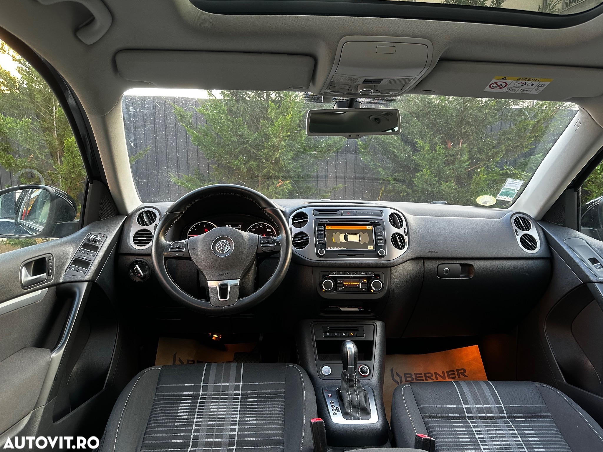Volkswagen Tiguan - 8
