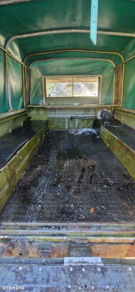Land Rover Inny - 17