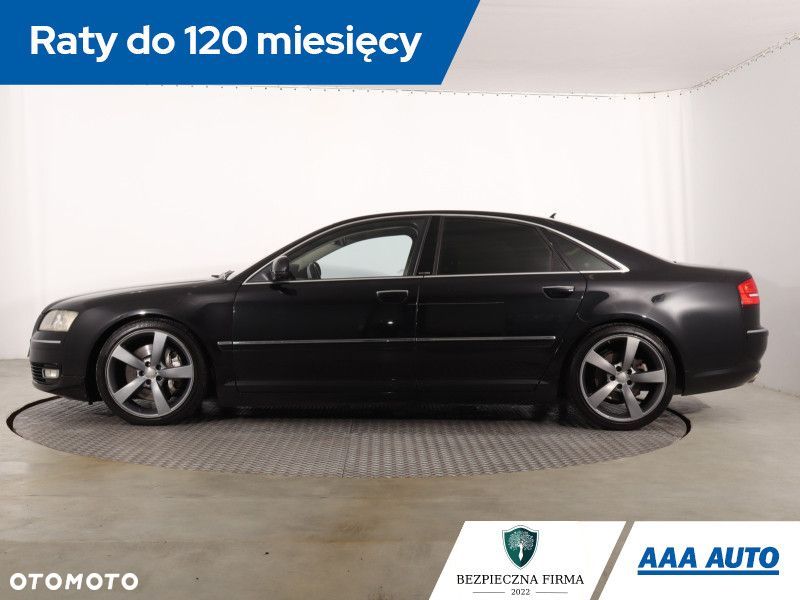 Audi A8 - 4