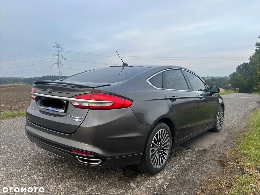 Ford Fusion - 7