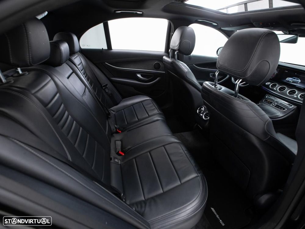 Mercedes-Benz E 220 - 12