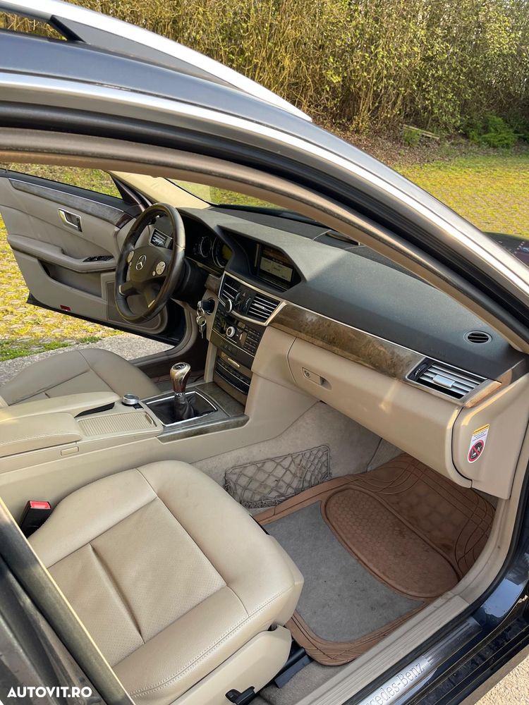 Mercedes-Benz E - 17