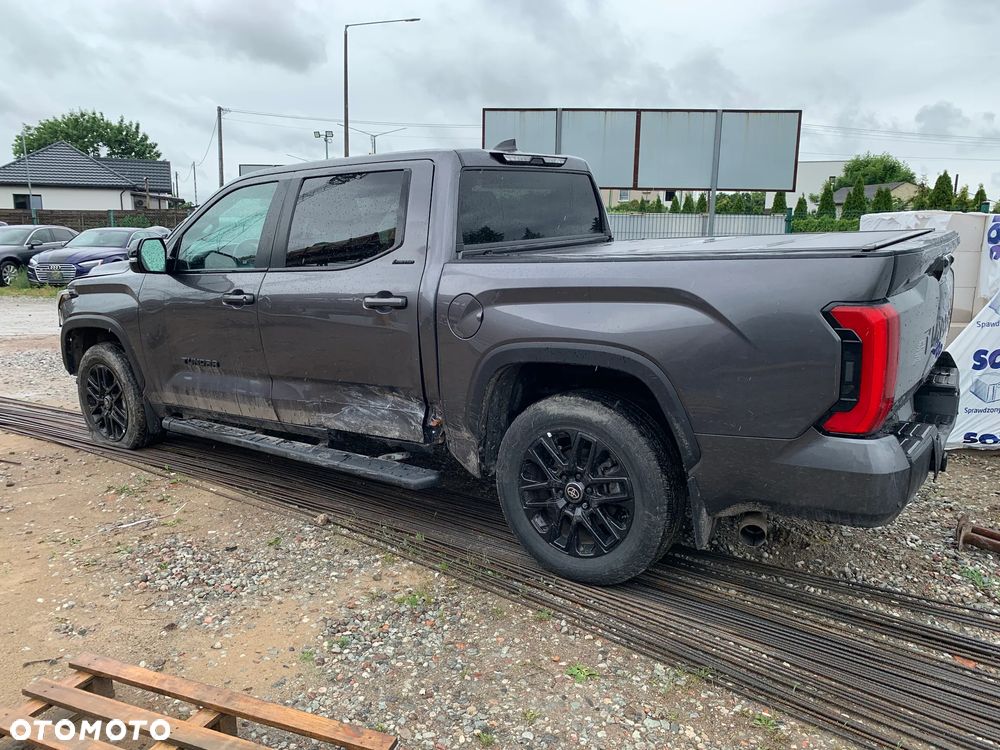 Toyota Tundra - 8