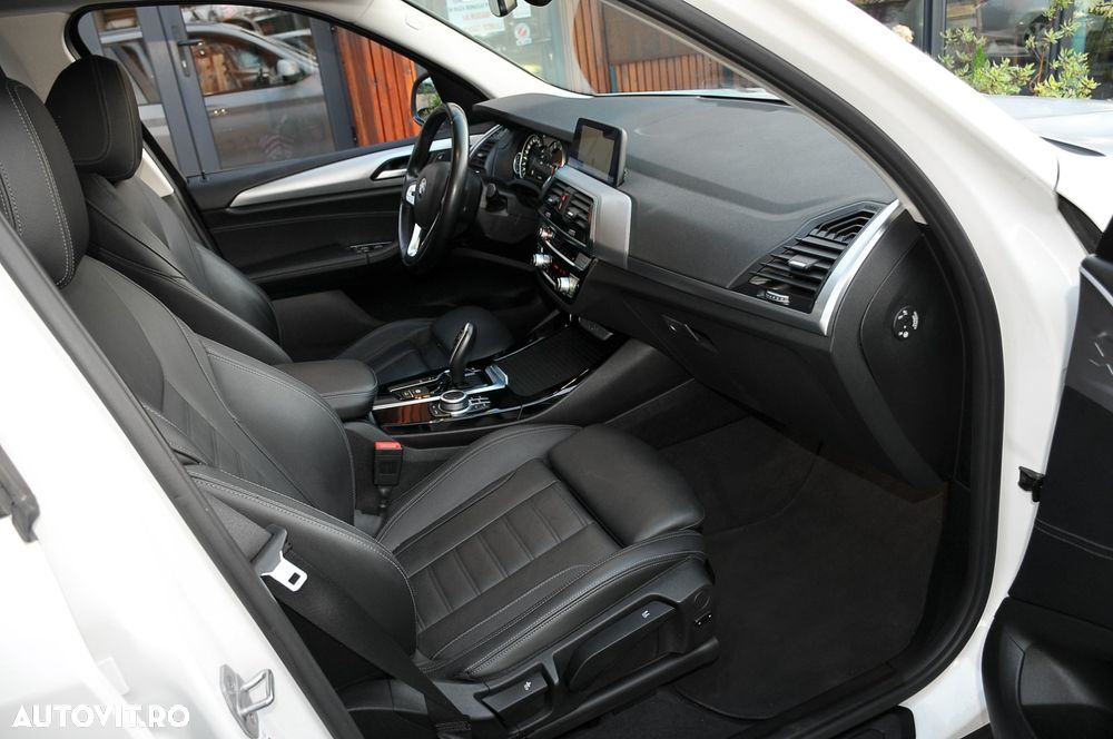 BMW X3 xDrive20d Aut. Luxury Line - 9