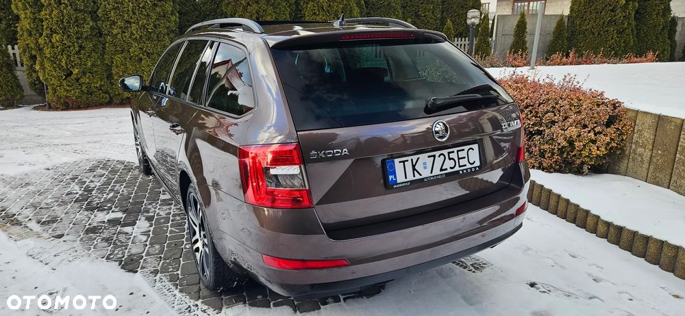 Skoda Octavia 2.0 TDI DSG Ambition - 3