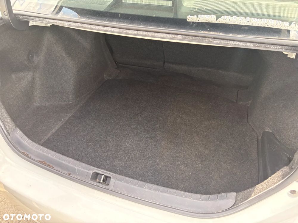 Toyota Corolla 1.4 D-4D Premium - 8