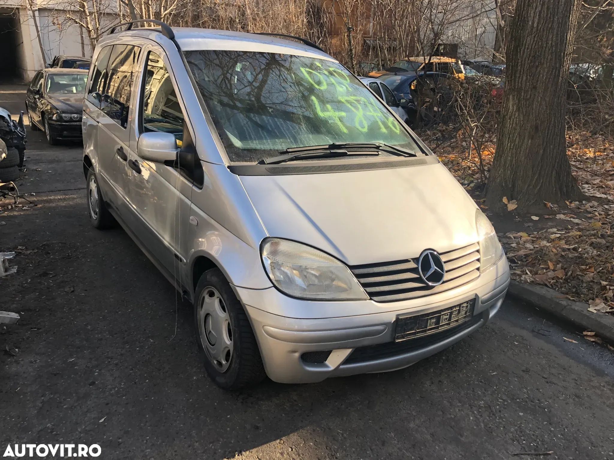 Usa dreapta fata Mercedes Benz Vaneo gri argintiu 2004 - 1