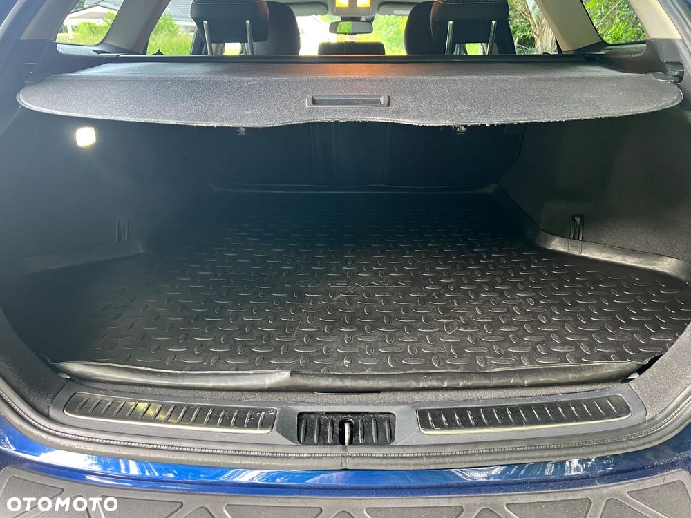 Toyota Avensis 2.0 D-4D Prestige - 26