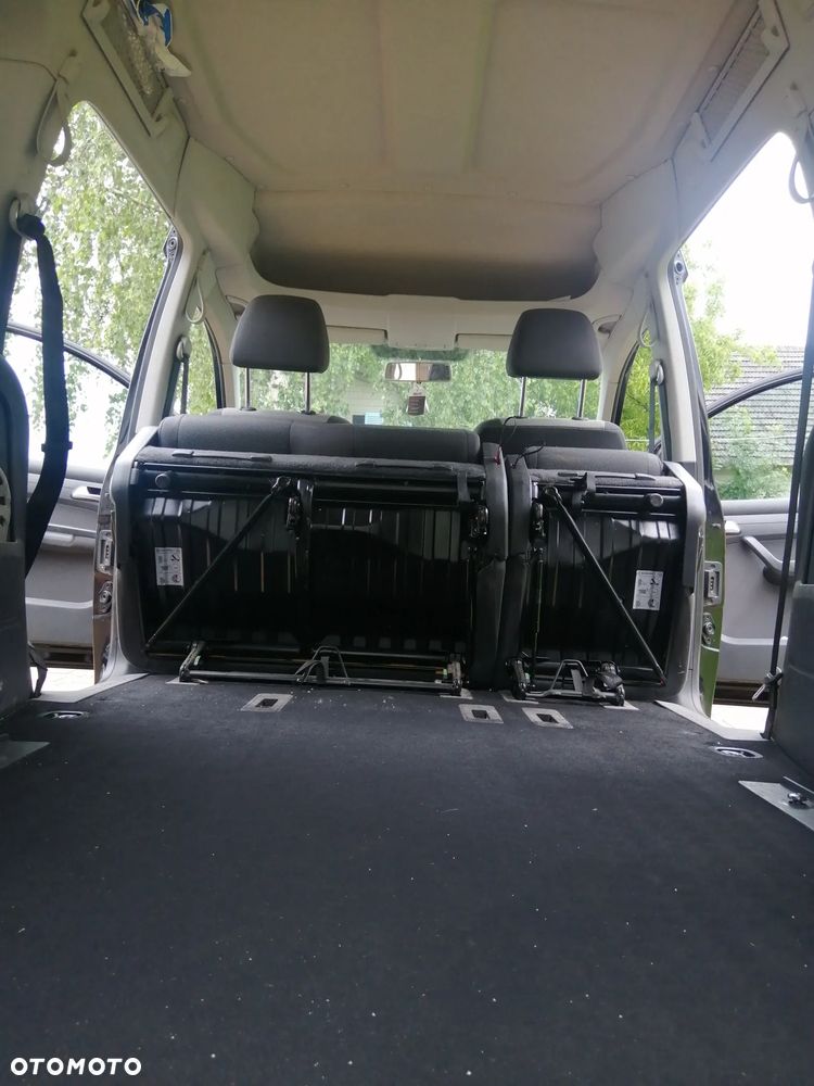 Volkswagen Caddy 1.6 (7-Si.) Edition 30 - 3