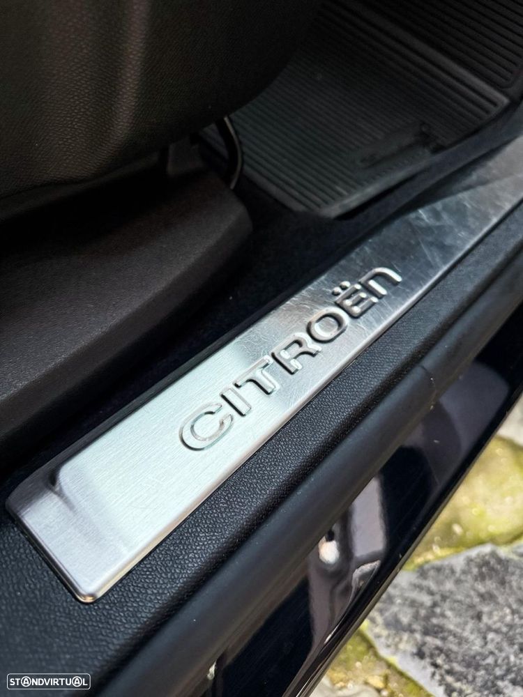 Citroën C5 Aircross 1.6 PureTech Shine EAT8 - 26