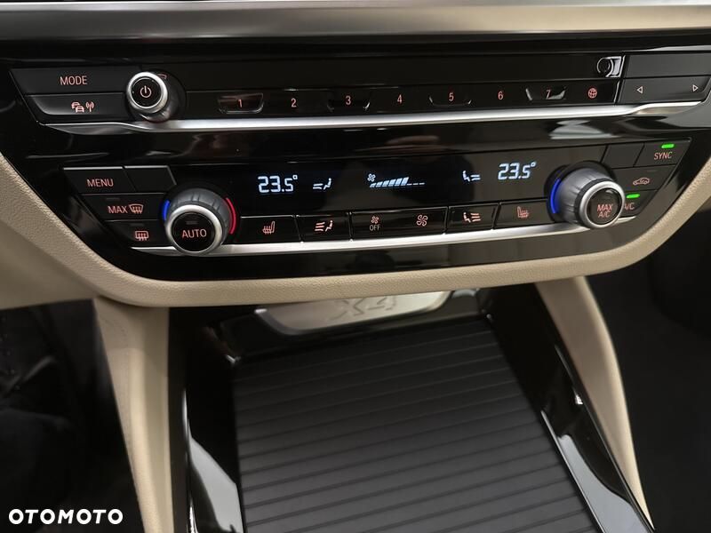 BMW X4 xDrive20i GPF sport - 17